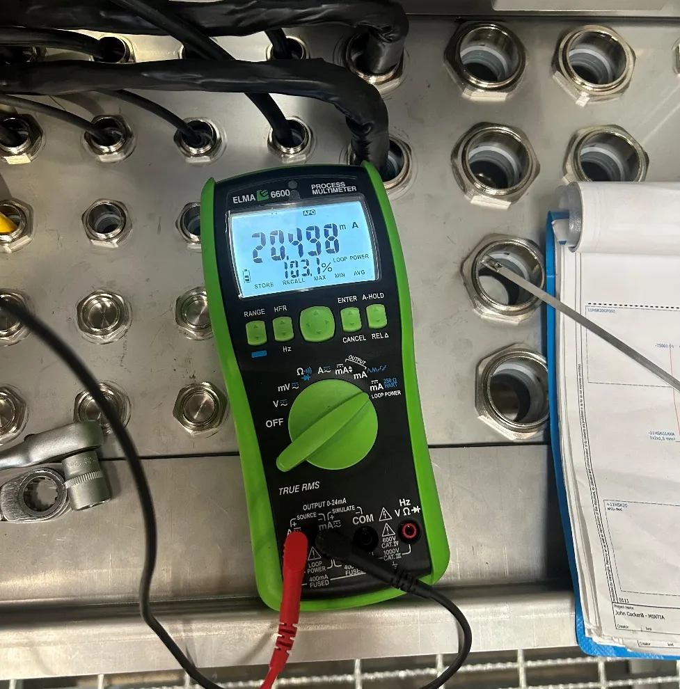 Measurement instrument in control cabinet
